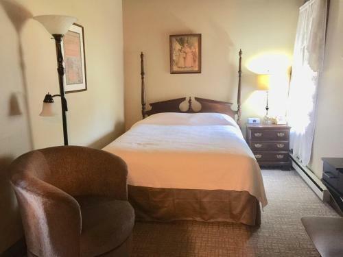 Posada Afton House Inn