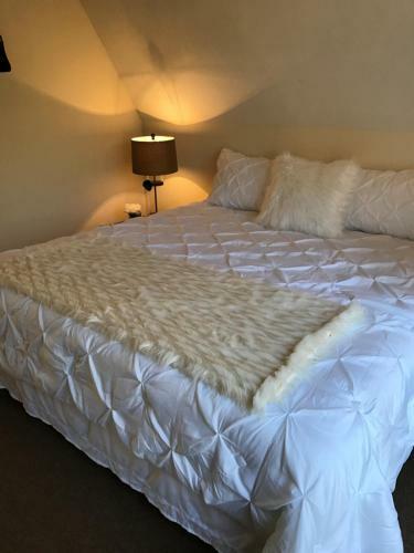Norfork Lake Ozark Mountain Lodge