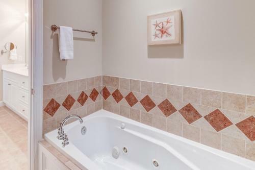 1006 Crooked Oaks Lane