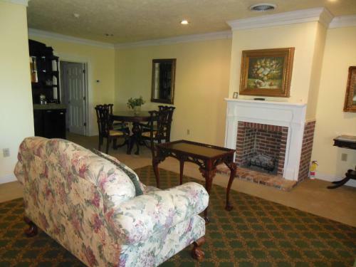 Bed & Breakfast Cedar Grove Mansion Inn & Restaurant