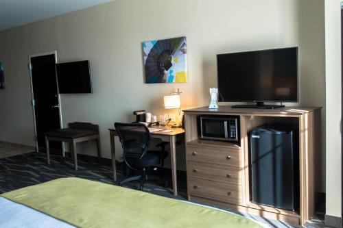 Best Western Plus Centralia Hotel & Suites