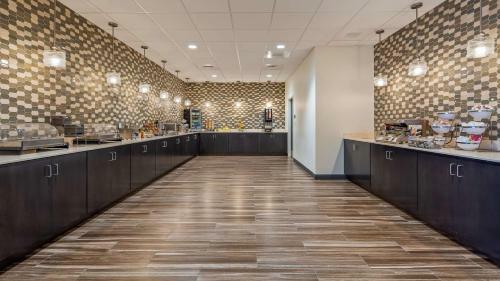 Best Western Plus Centralia Hotel & Suites