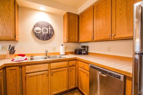 Skyline Condo 13