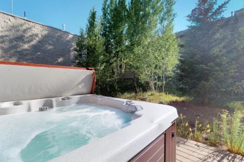 Twenty Grand Chalet
