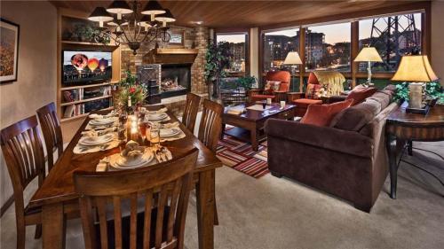 Dauphine: Chateau Chamonix - 2br Slopeside Luxury