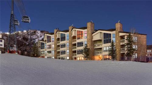 Dauphine: Chateau Chamonix - 2br Slopeside Luxury
