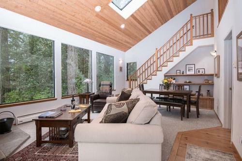 Casita Hideaway Home