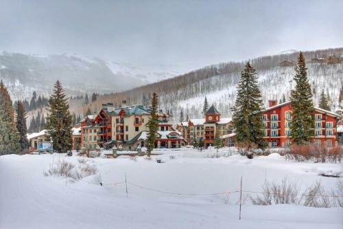 Powderhorn Lodge 102: Sego Lily Suite