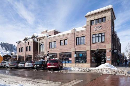 Alpenglow Condominiums - Alp2d