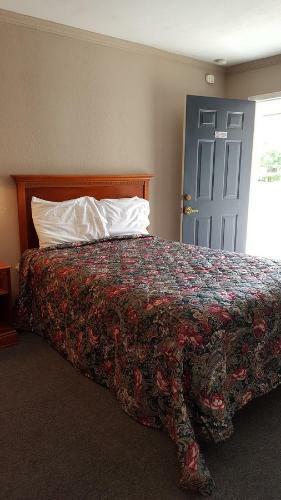 Pacific Motel