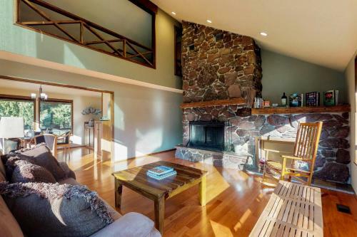 Meadows And Mountain Retreat