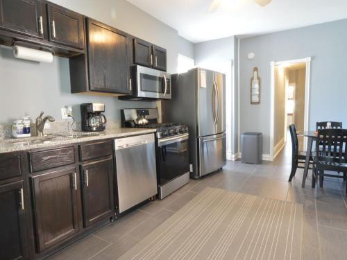 Two-bedroom Apartment On The Hill