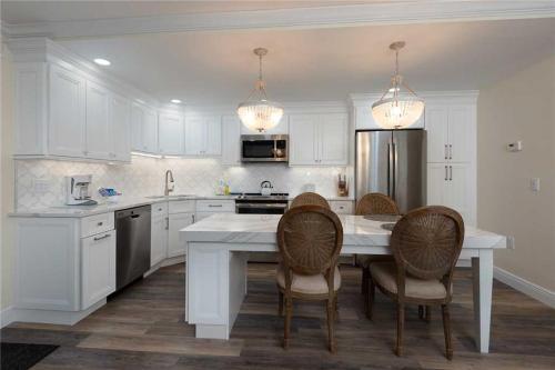 Apartamento East Gulf Condo #911