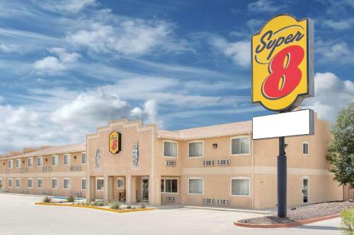 Hotel Super 8 By Wyndham Bloomfield