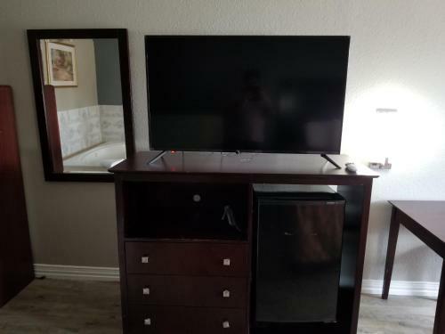 Motel Executive Inn & Suites
