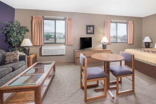 Hotel Super 8 By Wyndham Warroad