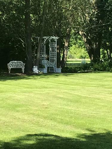 Bed & Breakfast Martha's Vineyard B & B