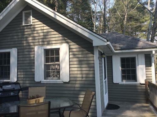 Pine Grove Cottages