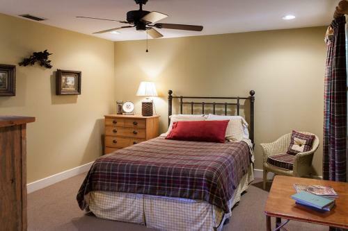 Live Oak Bed And Breakfast