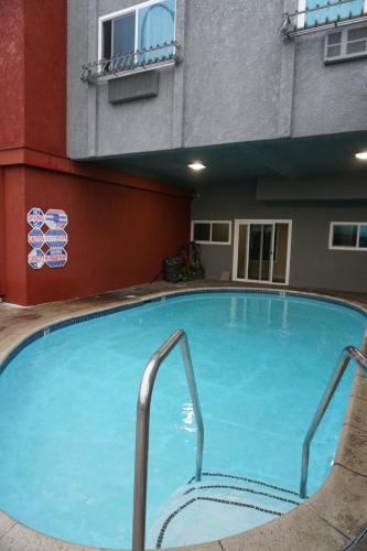 Motel Maywood Inn