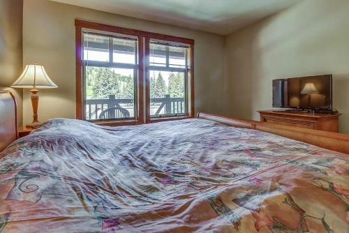 Eagle Springs West 403: Blackbird Suite