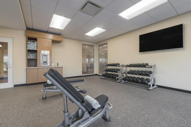 Hotel Towneplace Suites By Marriott Hays