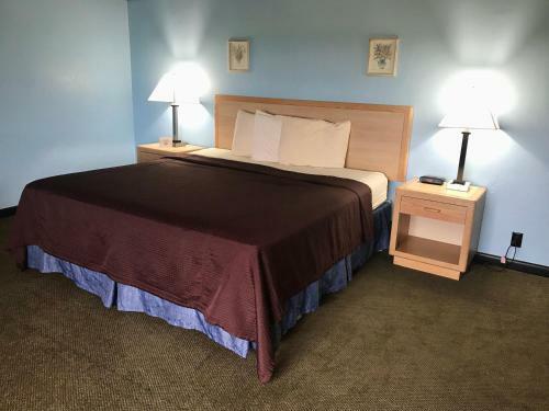 Hotel Don Q Inn