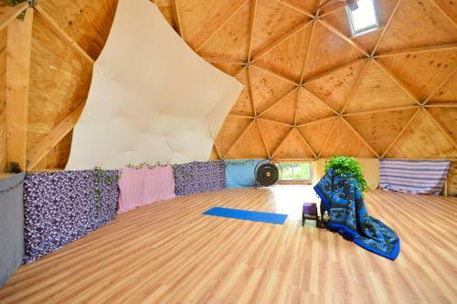 Lodge Lotus Mountain Retreat