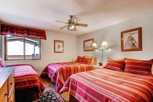 Shadowbrook 402