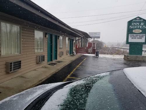 Motel Perry-o Inn & Suites