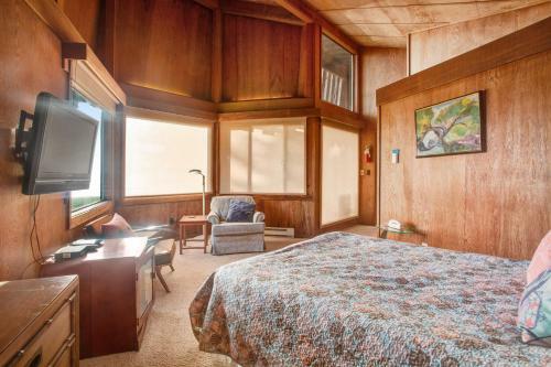 Curtis-moulton Retreat