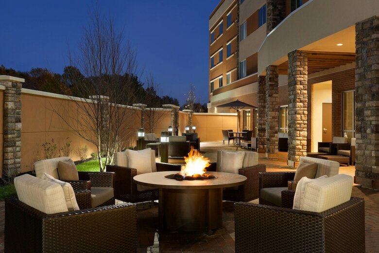 Hotel Courtyard By Marriott Boston Dedham/westwood