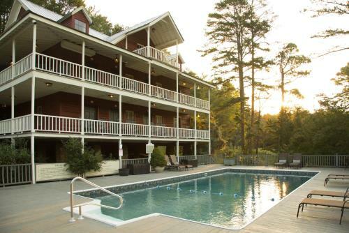 Posada Glen-ella Springs Inn