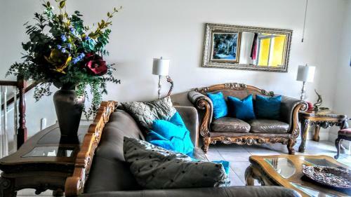 Beach And Bay Mediterraneantownhouse