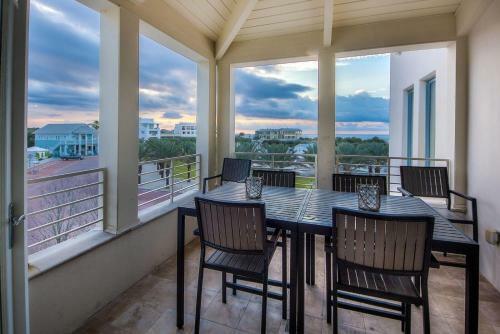 Exhale - 45 Central Square B-2 By Dune Vacation Rentals