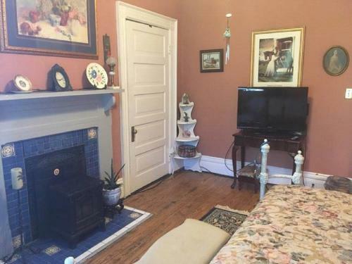 Bed & Breakfast Inn Upon Moon River Plantation