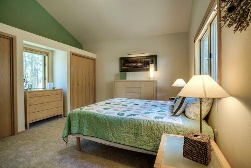 Black Butte Ranch: South Meadow Contemporary