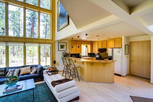 Black Butte Ranch: South Meadow Contemporary