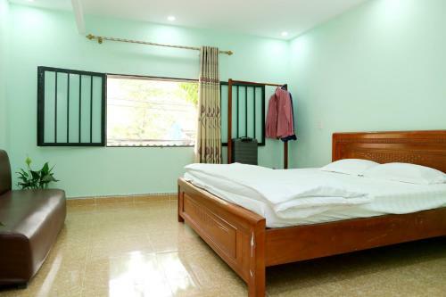 Giang Son Hostel