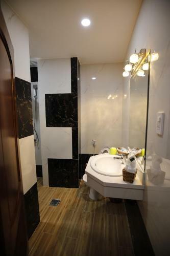 Hotel Kh�ch S?n Orange Quy Nh?n