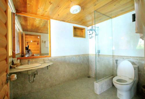 Hotel Phu Ninh Lake Resort