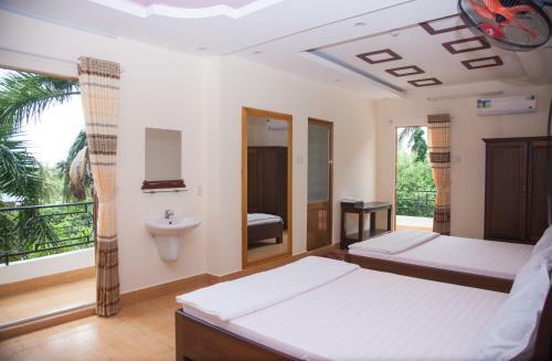 Dream Palace Hotel