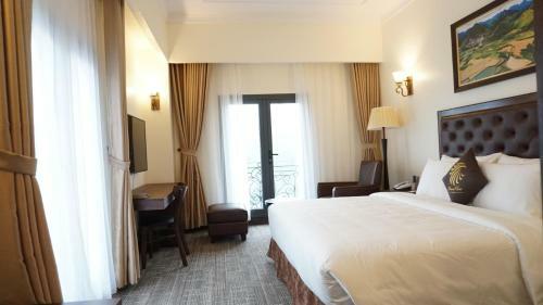 Phoenix Hotel