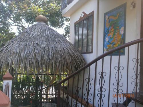 Hostal Happy Family Guesthouse