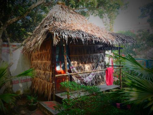 Hostal Happy Family Guesthouse