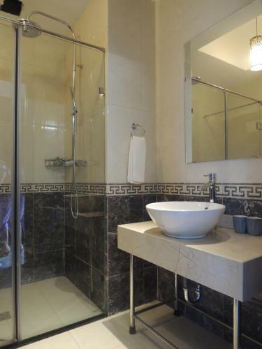 Bai Dinh Hotel