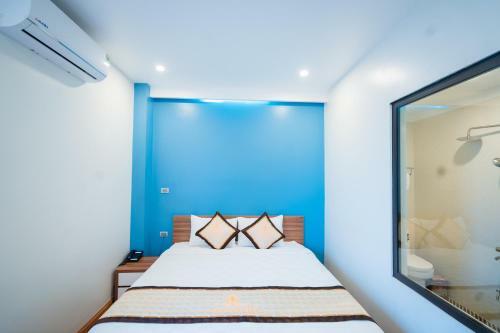 Sky Hotel