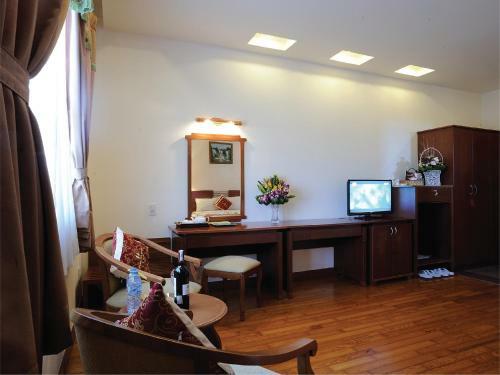 Hoang Yen Hotel