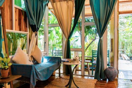 Hotel The May Garden Stay & Cafe