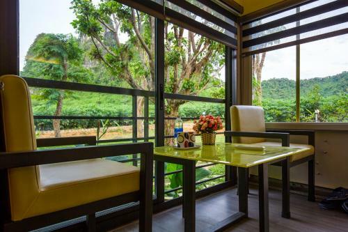 Lodge Phong Nha Eco Mountain Farmstay